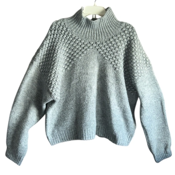 Free People Bradley Pullover Sweater in Light Gray Textured Knit XL - Picture 2 of 8